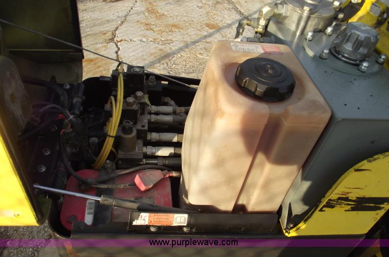 image for item C5930 2007 Wacker RT82 roller/packer