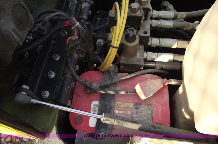 image for item C5930 2007 Wacker RT82 roller/packer