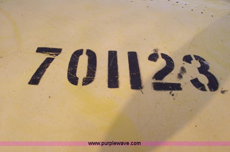 image for item C5930 2007 Wacker RT82 roller/packer