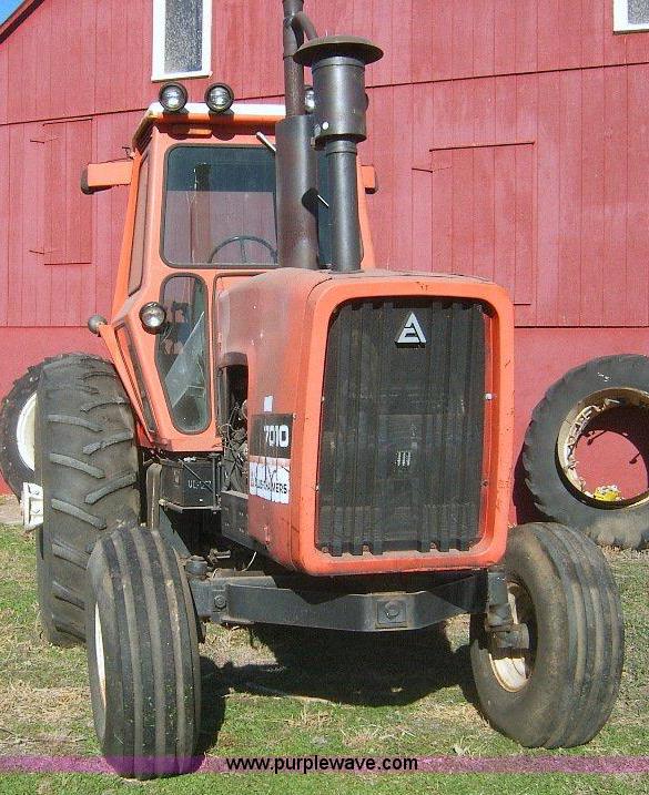 image for item A1470 1980 Allis Chalmers 7010 tractor