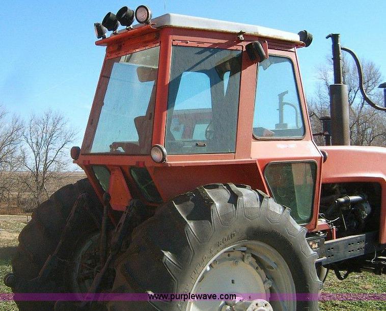 image for item A1470 1980 Allis Chalmers 7010 tractor