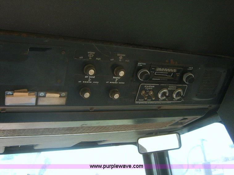 image for item A1471 1978 Allis Chalmers 7020 tractor