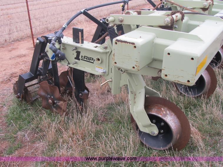 image for item A5213 2010 Orthman 1tRIPr precision strip-tillage system
