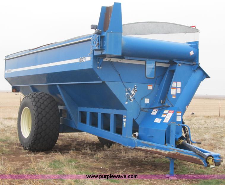 image for item A5214 Kinze 840 grain cart