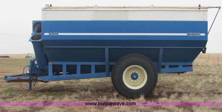 image for item A5214 Kinze 840 grain cart