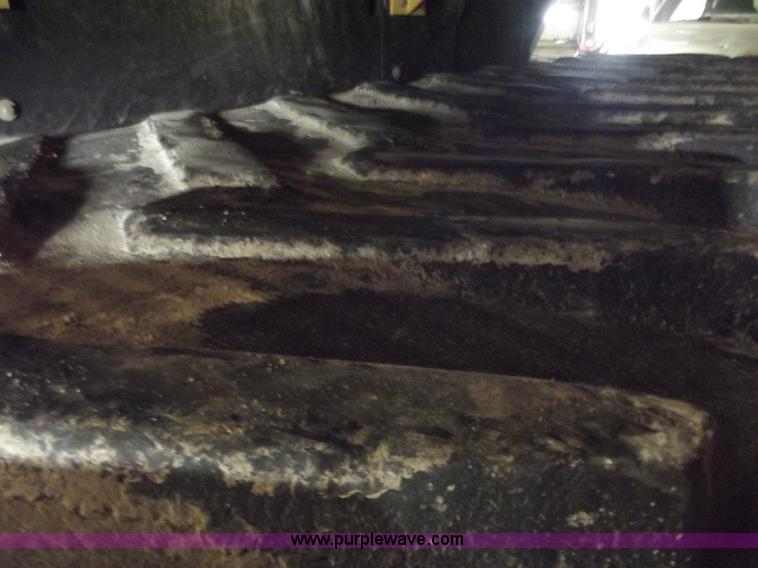 image for item A5340 2000 Caterpillar Challenger 75E tractor