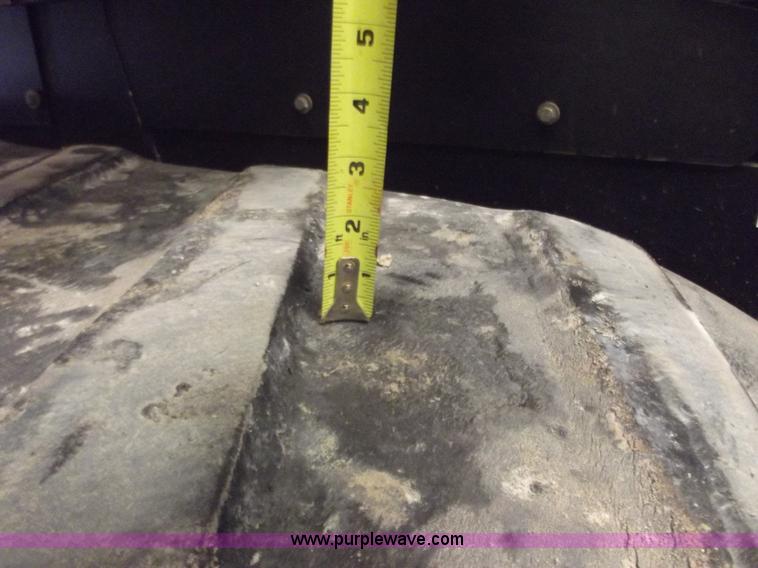 image for item A5340 2000 Caterpillar Challenger 75E tractor