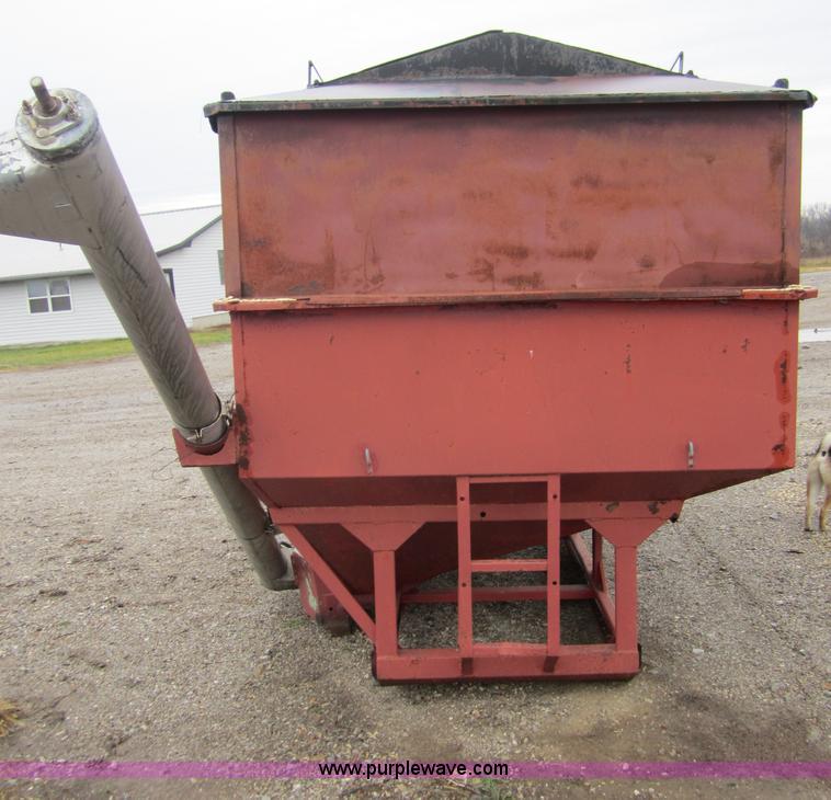 image for item A5682 EZ-Flow seed tender