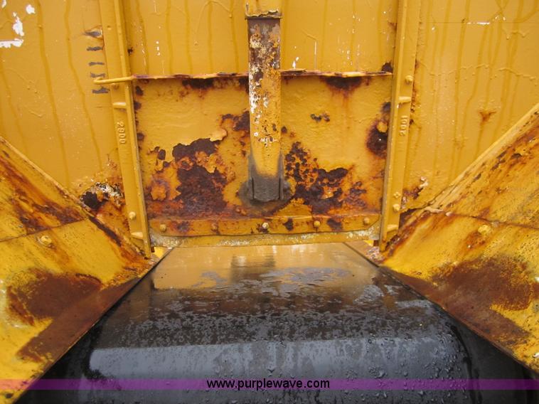 image for item A5684 Rickel Big A 2500 box spreader