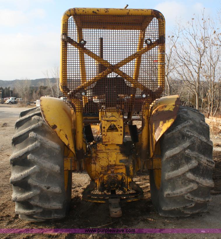 image for item A6580 1964 John Deere 600 tractor