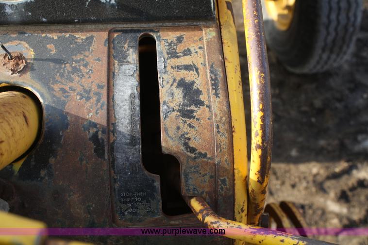 image for item A6580 1964 John Deere 600 tractor