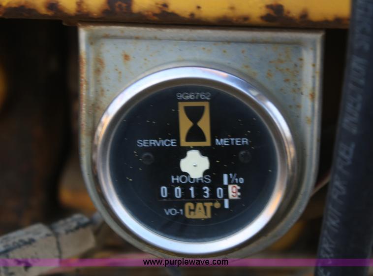 image for item A6580 1964 John Deere 600 tractor