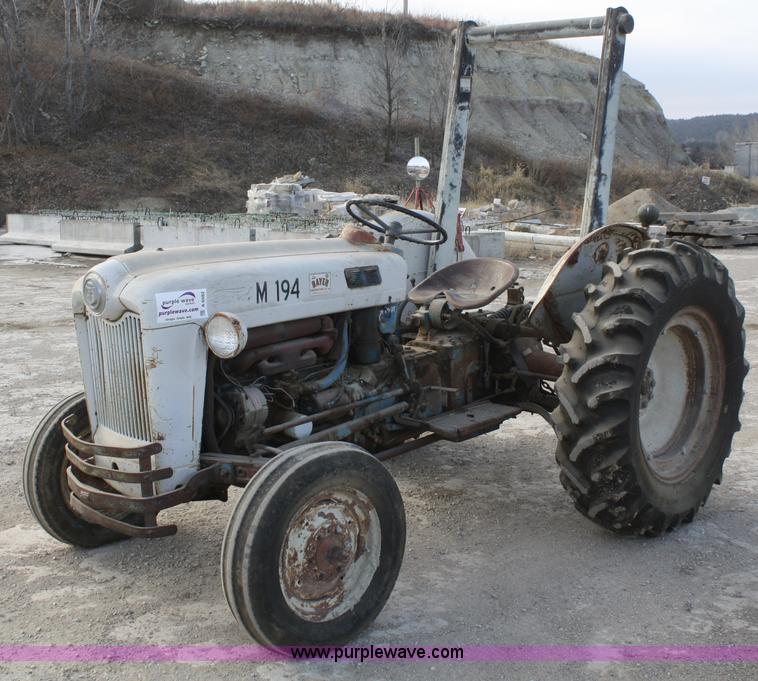 image for item A6582 1952 Ford Jubilee tractor