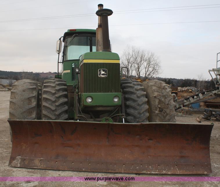 image for item A6583 1980 John Deere 8640 4WD tractor with blade