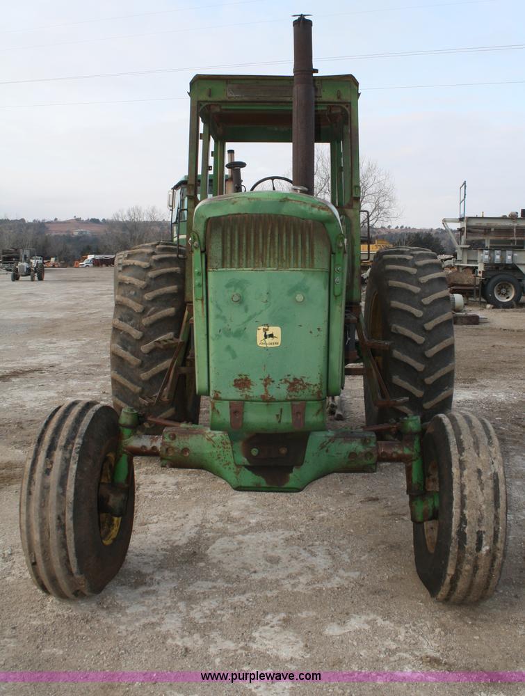 image for item A6584 1969 John Deere 4520 tractor