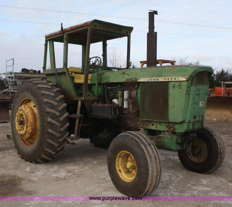 image for item A6584 1969 John Deere 4520 tractor