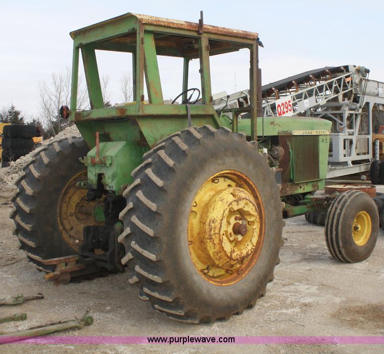 image for item A6584 1969 John Deere 4520 tractor