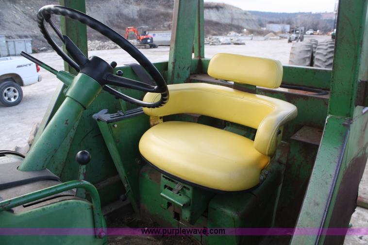 image for item A6584 1969 John Deere 4520 tractor