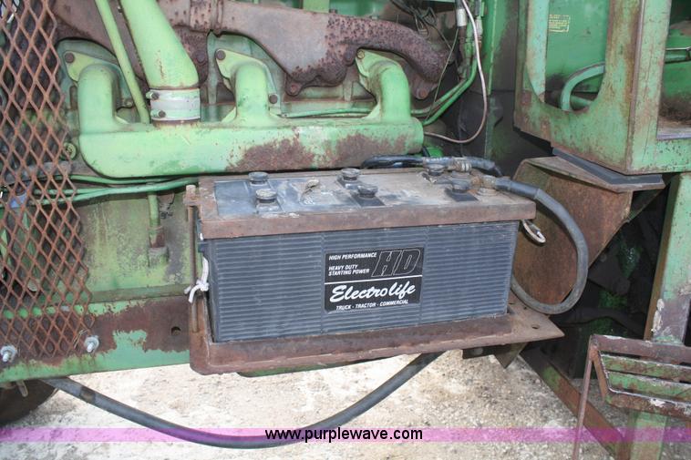 image for item A6584 1969 John Deere 4520 tractor