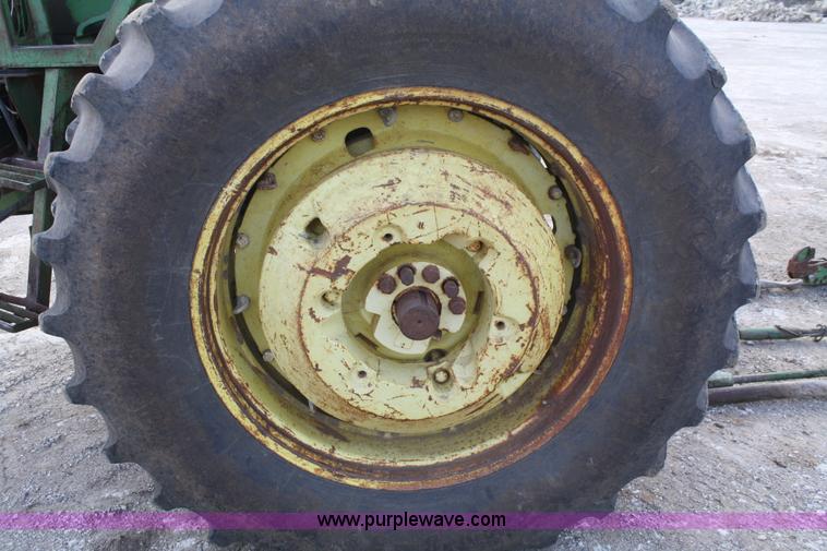 image for item A6584 1969 John Deere 4520 tractor