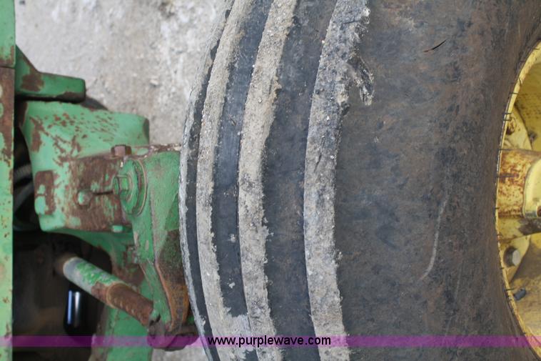 image for item A6584 1969 John Deere 4520 tractor