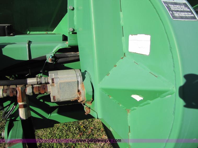 image for item B2138 John Deere 1850 42' air disk drill with John Deere 787 air commodity cart