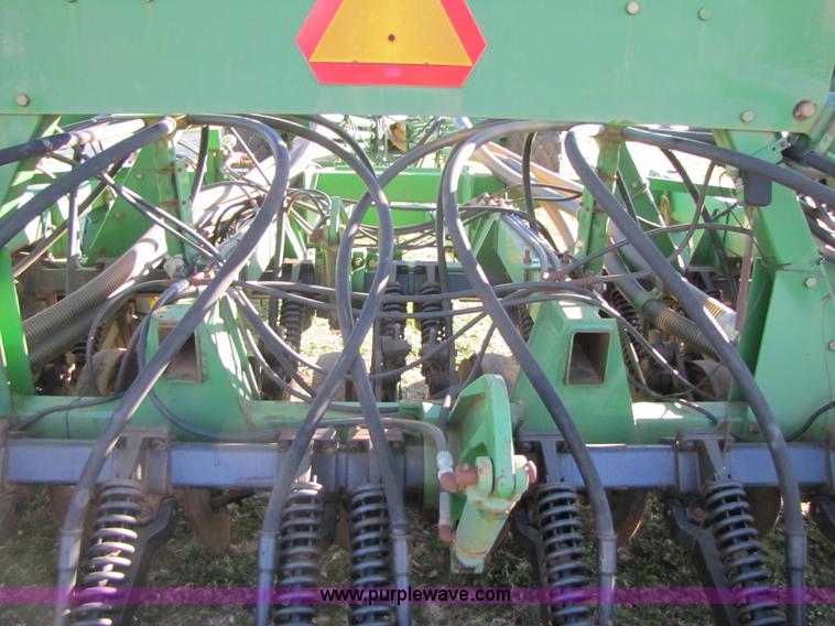 image for item B2138 John Deere 1850 42' air disk drill with John Deere 787 air commodity cart