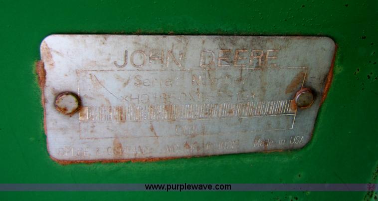 image for item B2138 John Deere 1850 42' air disk drill with John Deere 787 air commodity cart