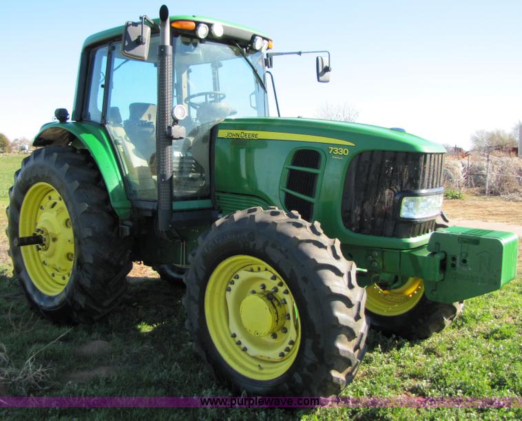 image for item B2139 2009 John Deere 7330 Premium MFWD tractor