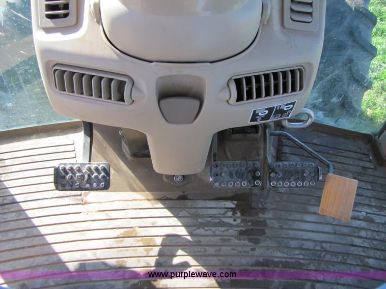 image for item B2139 2009 John Deere 7330 Premium MFWD tractor