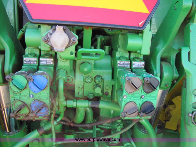 image for item B2139 2009 John Deere 7330 Premium MFWD tractor