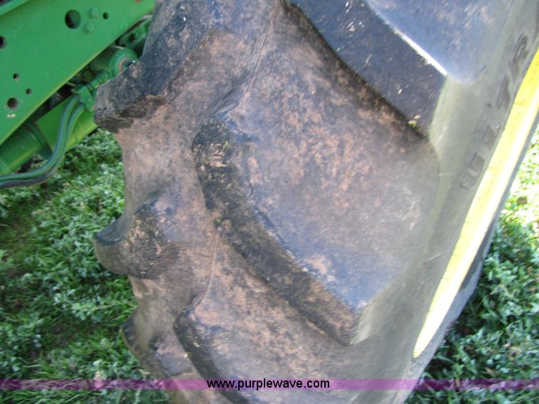 image for item B2139 2009 John Deere 7330 Premium MFWD tractor