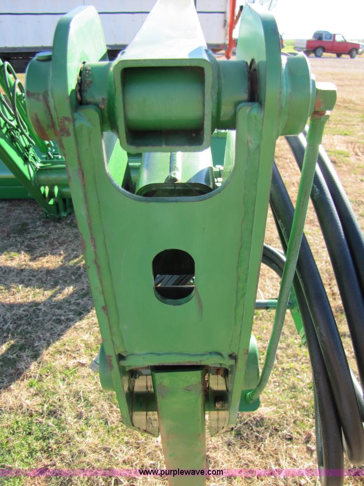 image for item B2141 John Deere 840 loader