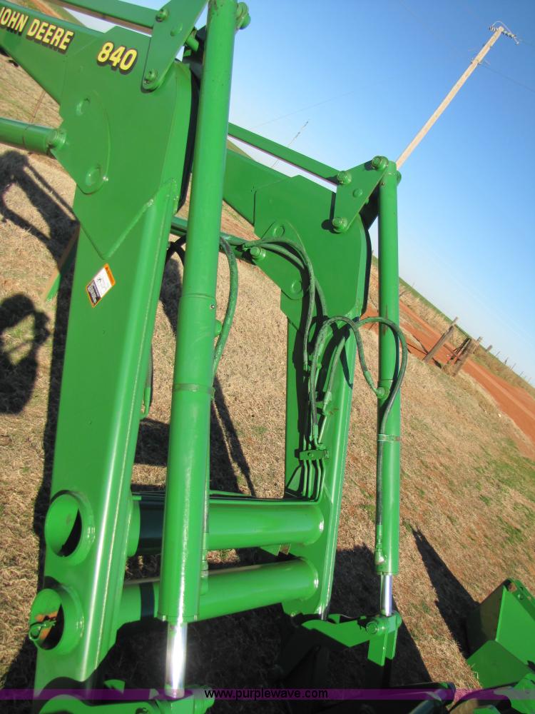 image for item B2141 John Deere 840 loader