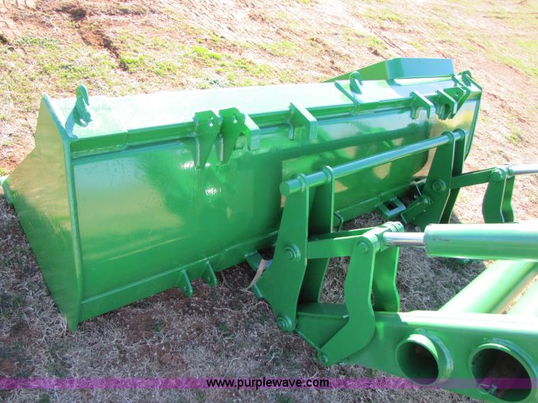 image for item B2141 John Deere 840 loader