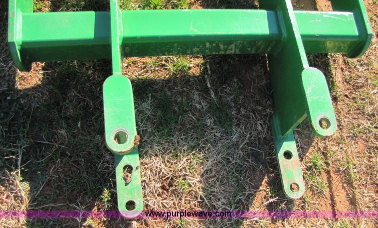 image for item B2141 John Deere 840 loader