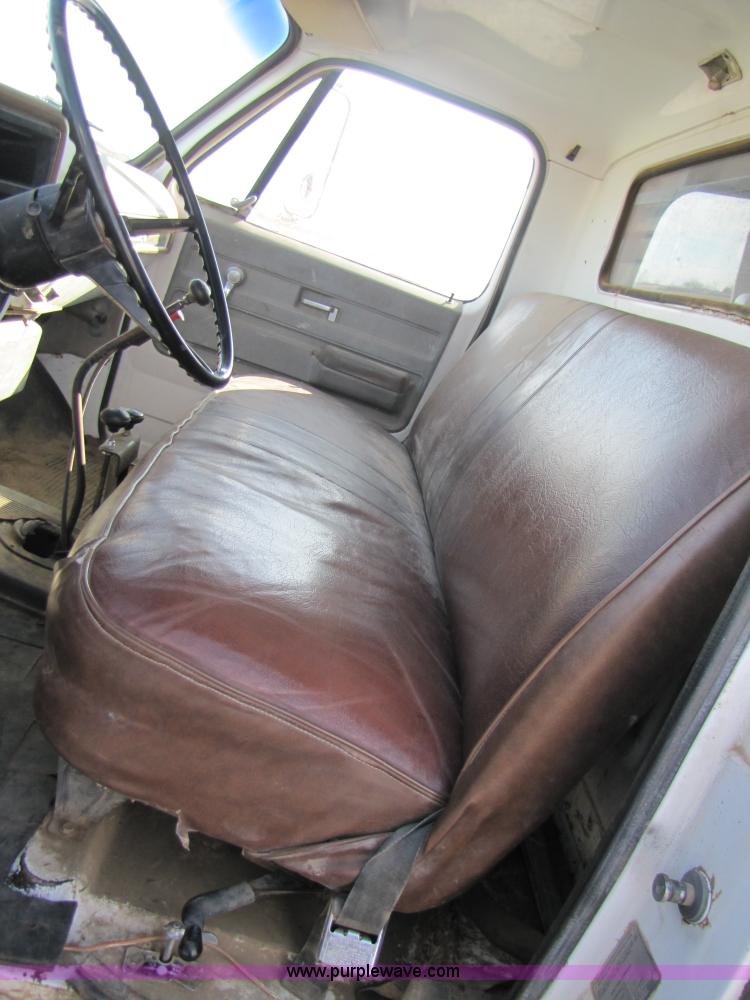 image for item B2144 1976 Chevrolet C65 grain truck