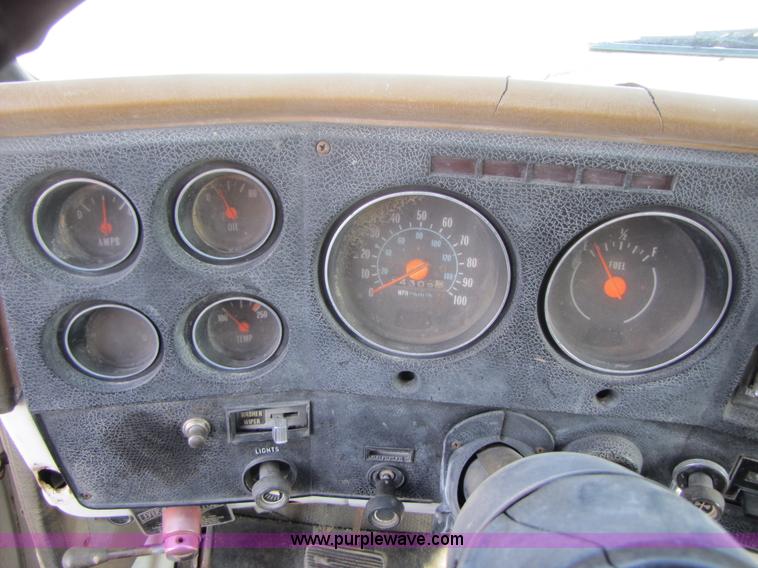 image for item B2144 1976 Chevrolet C65 grain truck