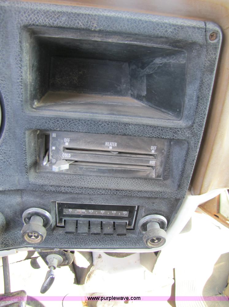 image for item B2144 1976 Chevrolet C65 grain truck