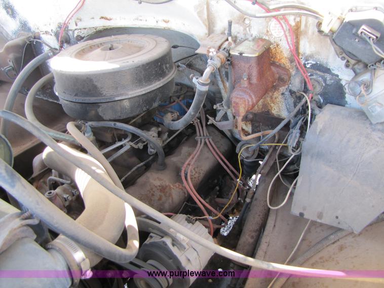 image for item B2144 1976 Chevrolet C65 grain truck