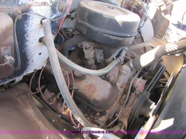 image for item B2144 1976 Chevrolet C65 grain truck