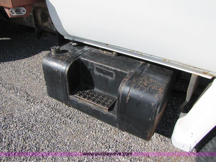 image for item B2144 1976 Chevrolet C65 grain truck