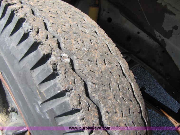 image for item B2144 1976 Chevrolet C65 grain truck