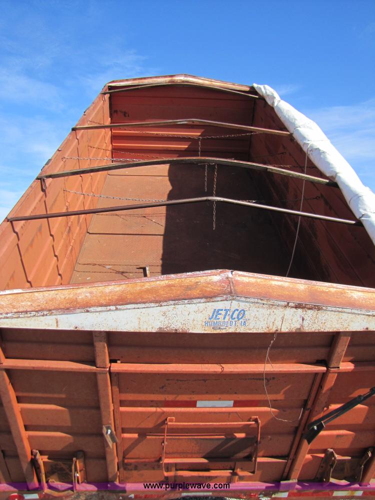 image for item B2144 1976 Chevrolet C65 grain truck