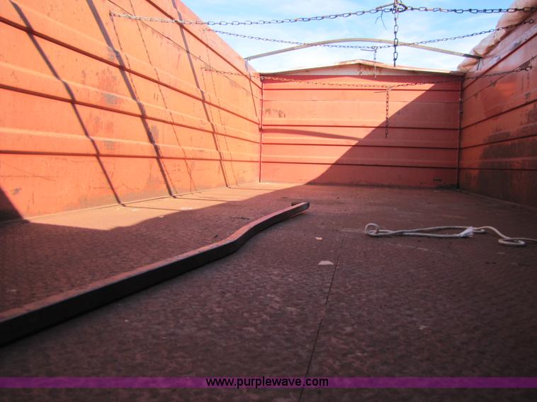 image for item B2144 1976 Chevrolet C65 grain truck