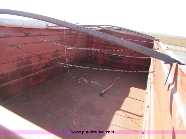 image for item B2144 1976 Chevrolet C65 grain truck