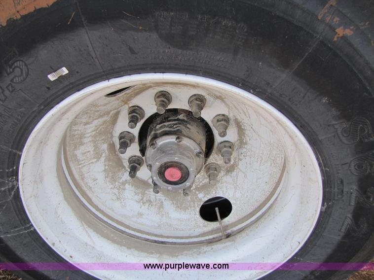 image for item B2145 2011 Travalong 34' dual hopper grain trailer