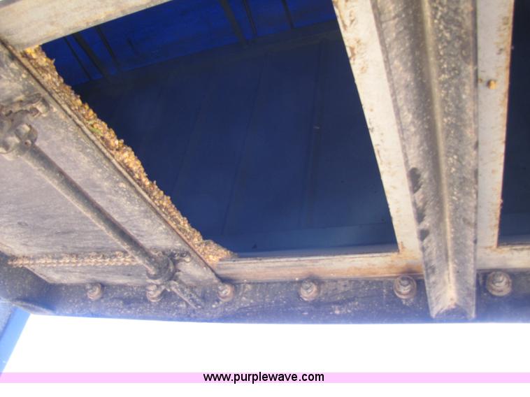 image for item B2146 2010 Genuine 32' dual hopper grain trailer