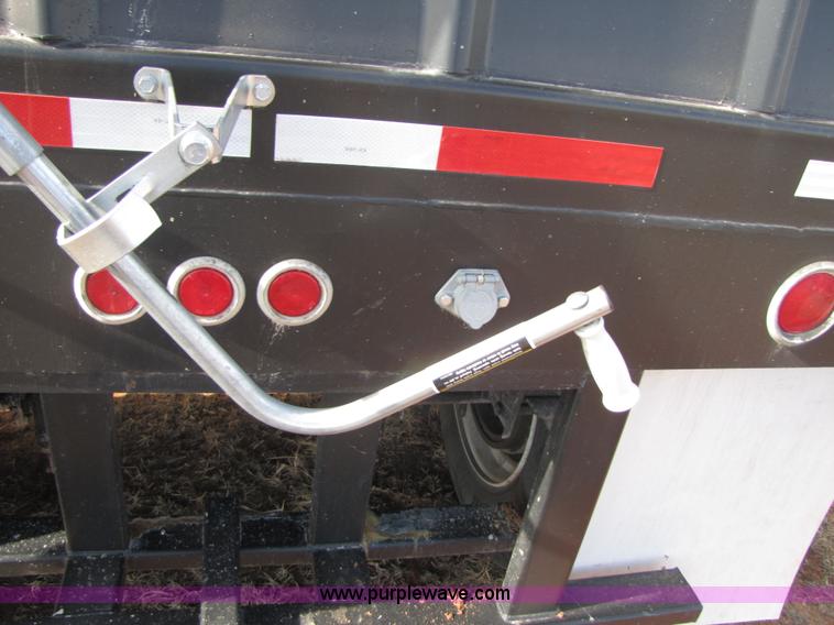 image for item B2146 2010 Genuine 32' dual hopper grain trailer