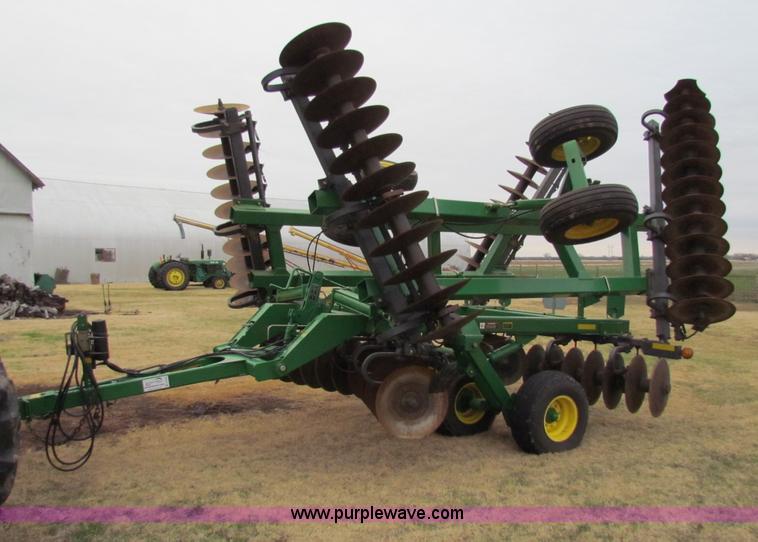 John Deere 637 rock disk in Blackwell, OK Item B7038 sold Purple Wave